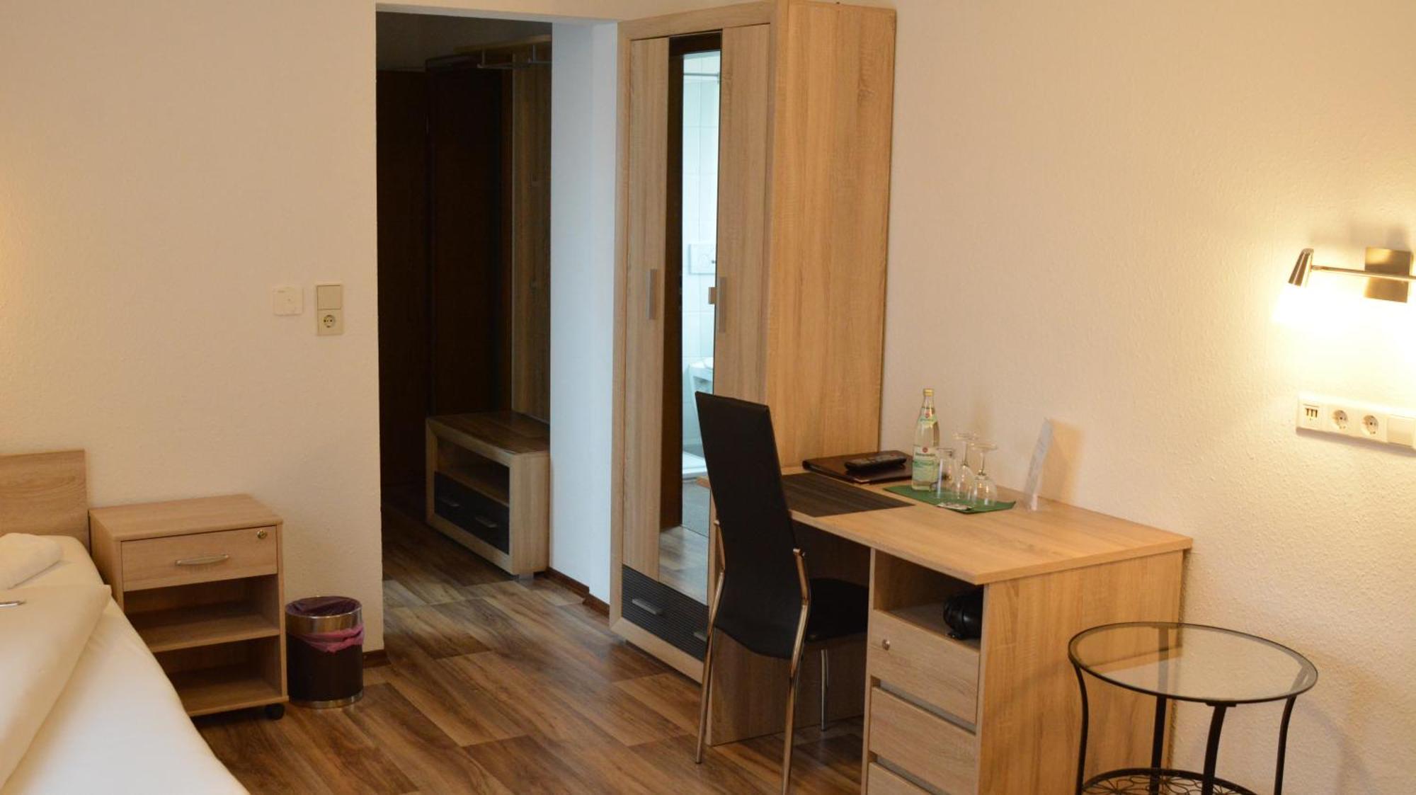 Hotel-Gasthof Zur Rose Weißenhorn Zimmer foto