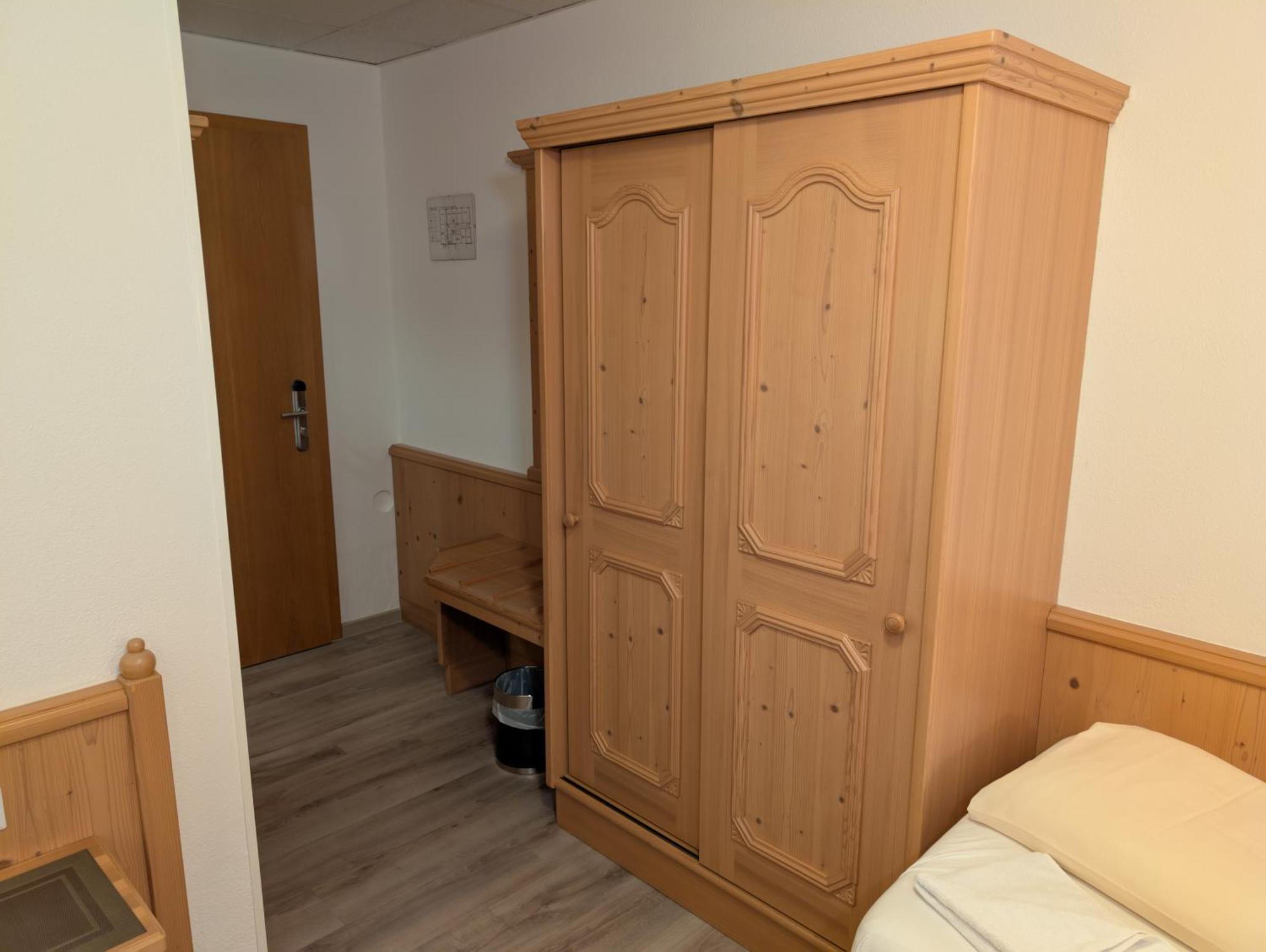 Hotel-Gasthof Zur Rose Weißenhorn Zimmer foto