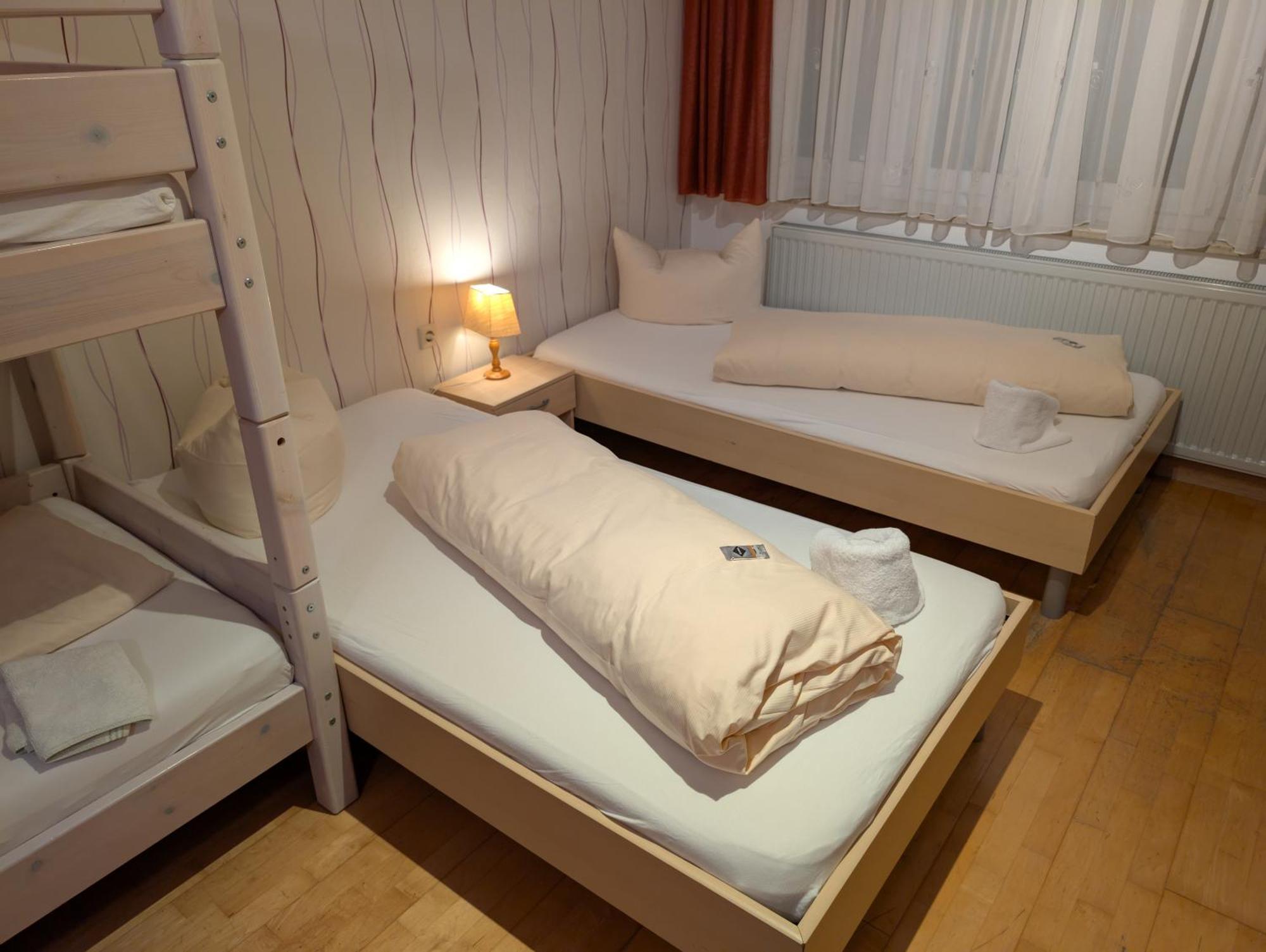 Hotel-Gasthof Zur Rose Weißenhorn Zimmer foto